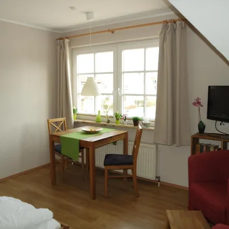 Apartament Landgasthoffischerhus - Fischerhus 2 -appartement Mit Yachthafenblick